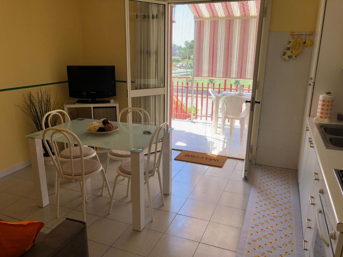 Cuc Apartment Mascali Bagian luar foto