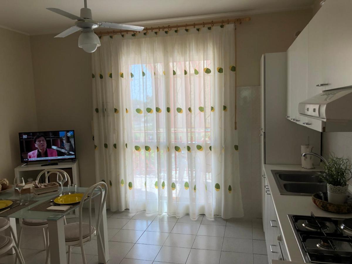 Cuc Apartment Mascali Bagian luar foto
