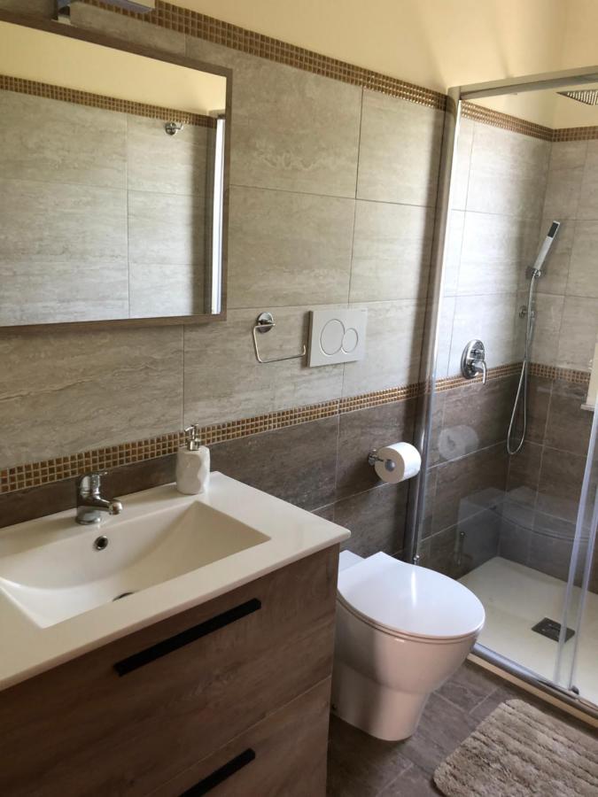 Cuc Apartment Mascali Bagian luar foto